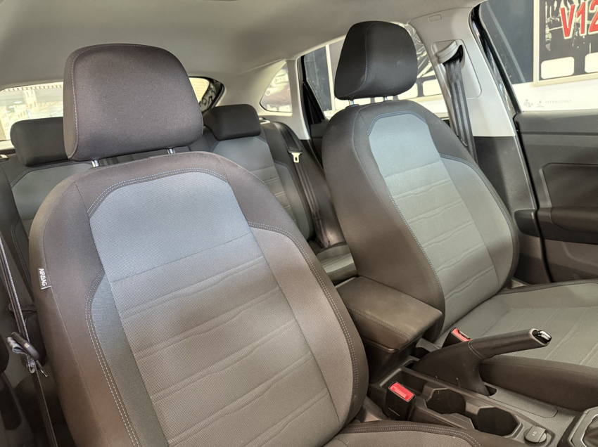 volkswagen nivus comfortline.