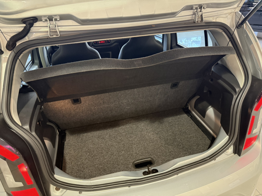 volkswagen up move tsi