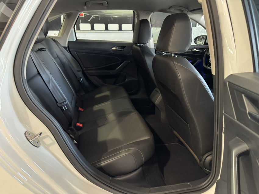 volkswagen jetta 1.4 250 tsi total flex comfortline tiptronic 4p automatico 2018