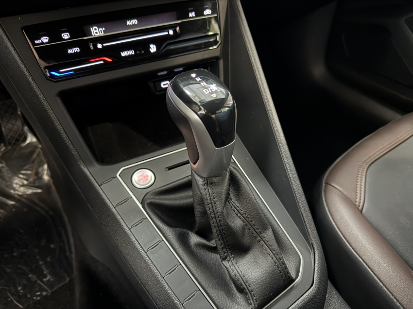 volkswagen virtus 1.0 200 tsi highline automatico flex 4p 2025