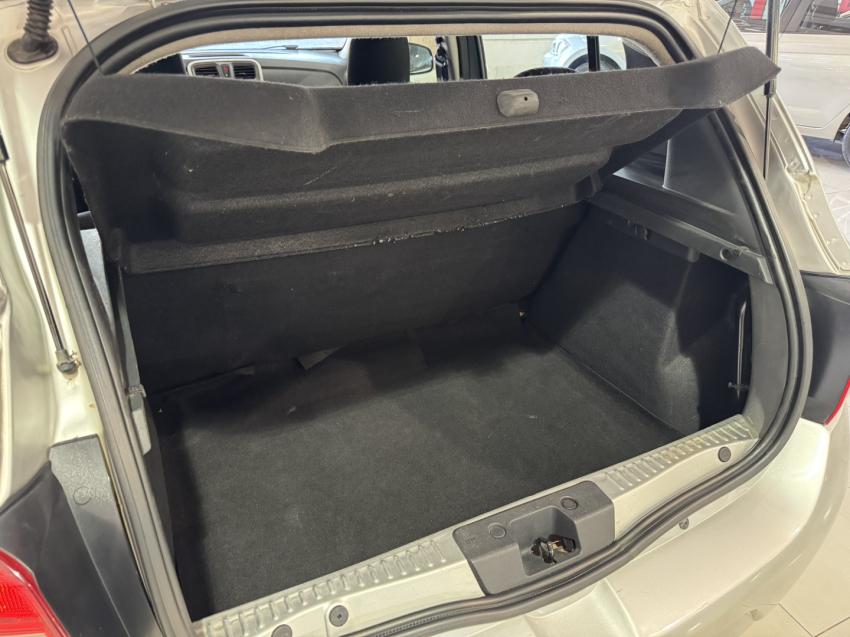 renault sandero 1.0 authentique 16v flex 4p manual 2016