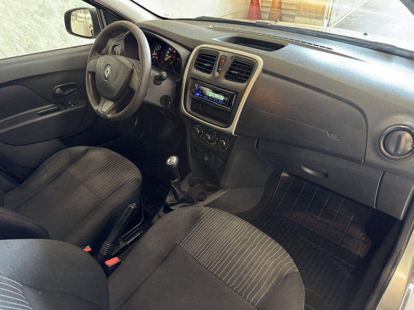 renault sandero 1.0 authentique 16v flex 4p manual 2016