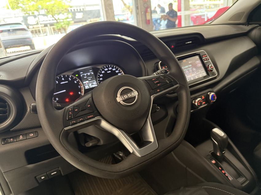 nissan kicks 1.6 16v flexstart sense xtronic flex 4p automatico 2024