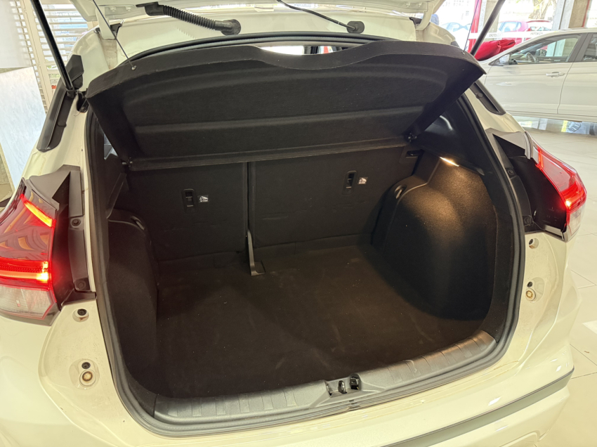nissan kicks 1.6 16v flexstart sense xtronic flex 4p automatico 2024