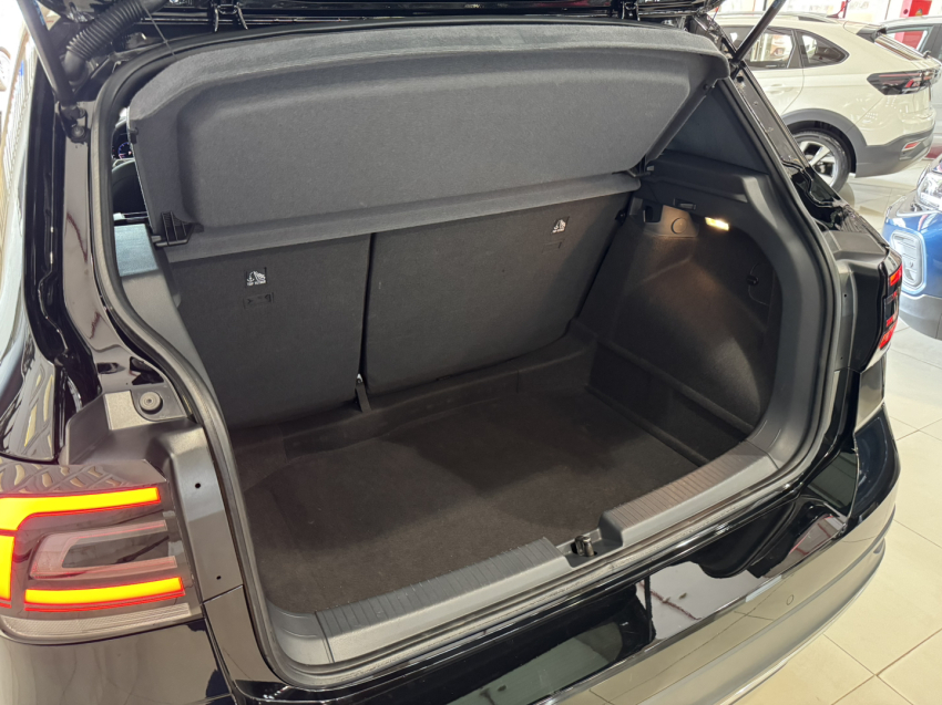 volkswagen t-cross 1.0 200 tsi total flex comfortline automatico.