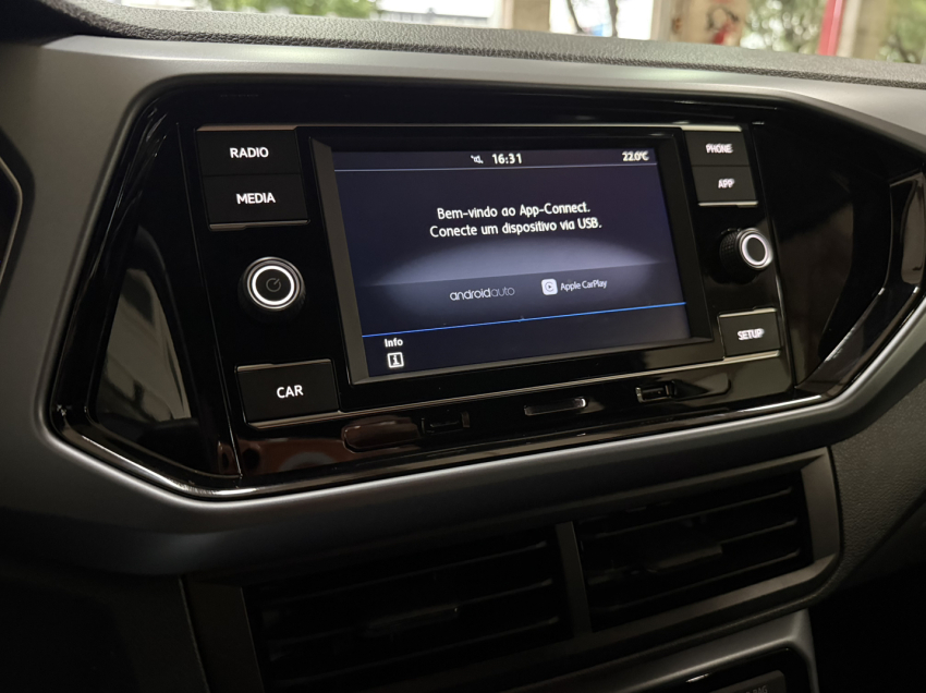 volkswagen t-cross 200 tsi