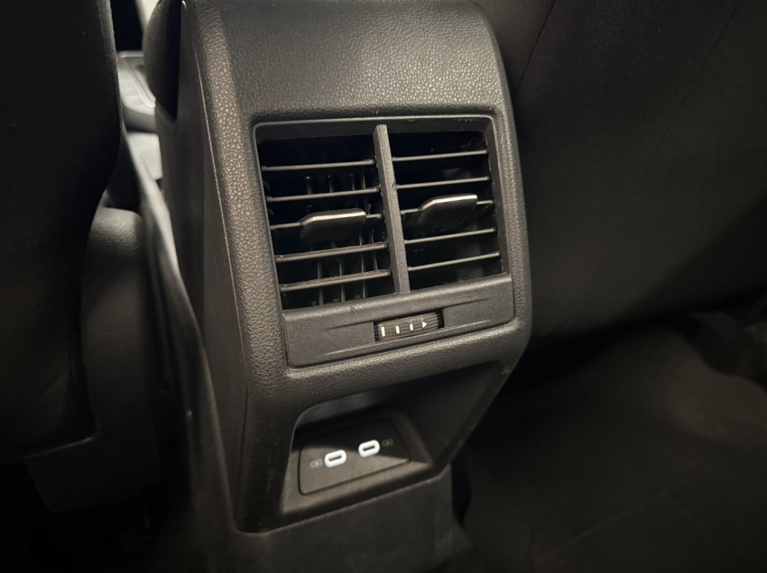 volkswagen nivus comfortline.