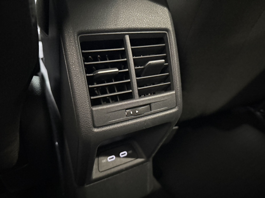 volkswagen nivus comfortline.