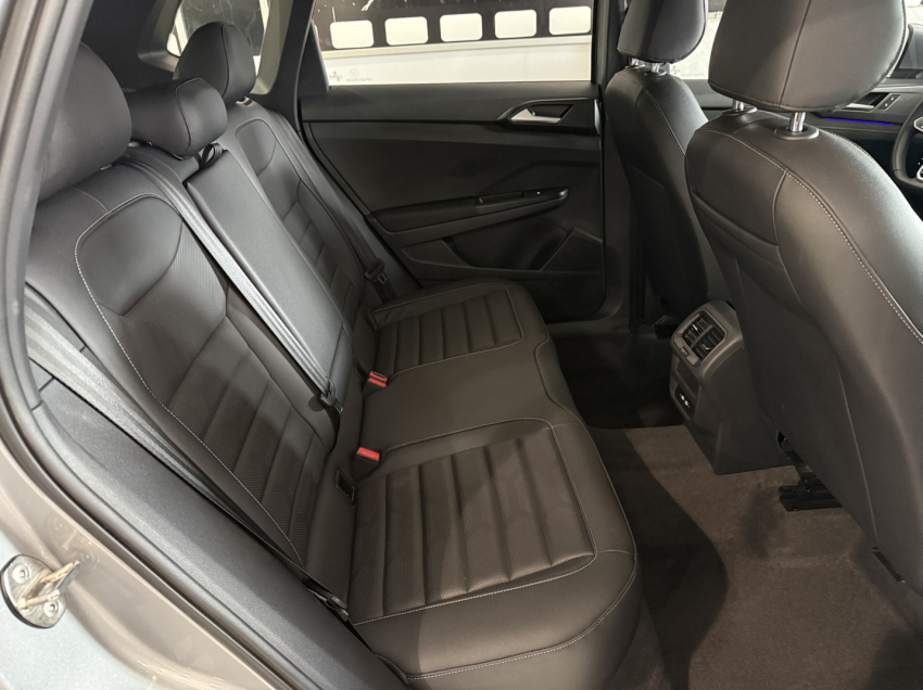 volkswagen taos highline