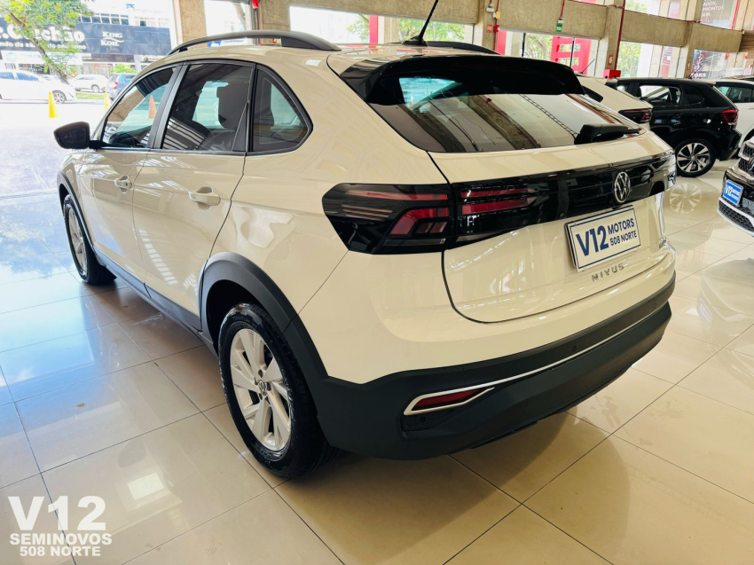 volkswagen nivus comfortline.