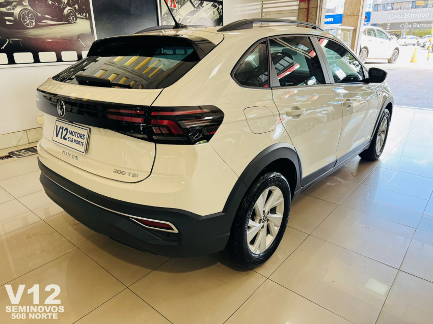 volkswagen nivus comfortline.