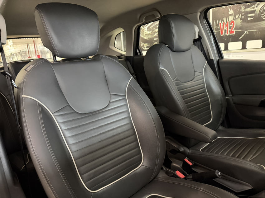 renault captur intense