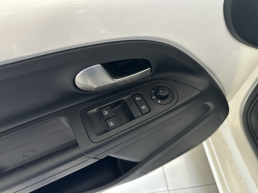 volkswagen up 1.0 170 tsi total flex connect 4p manual 2020