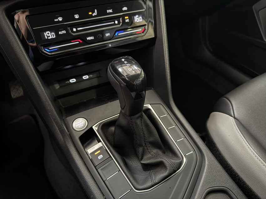 volkswagen taos comfortline13