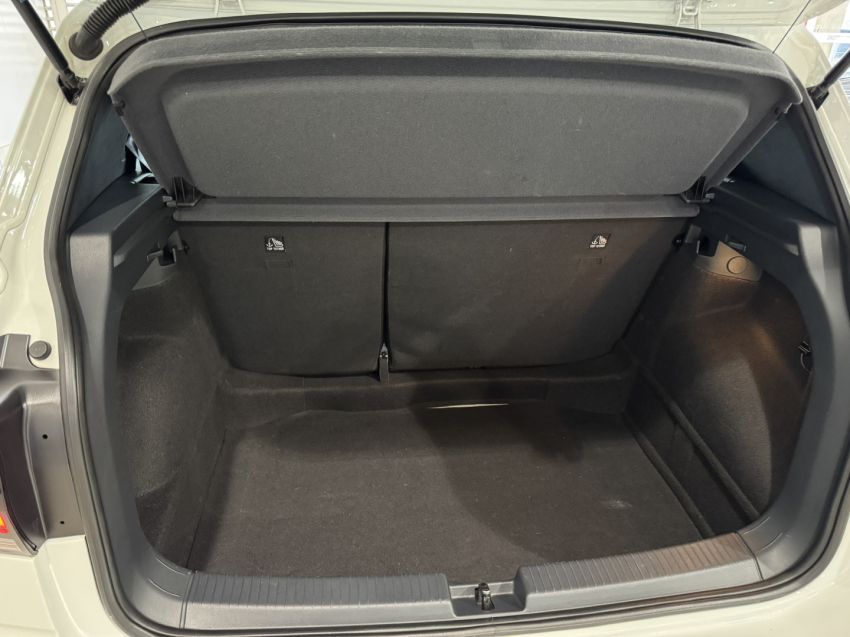 volkswagen t-cross 1.0 200 tsi total flex comfortline automatico.8