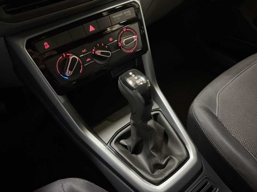 volkswagen t-cross 200 tsi6