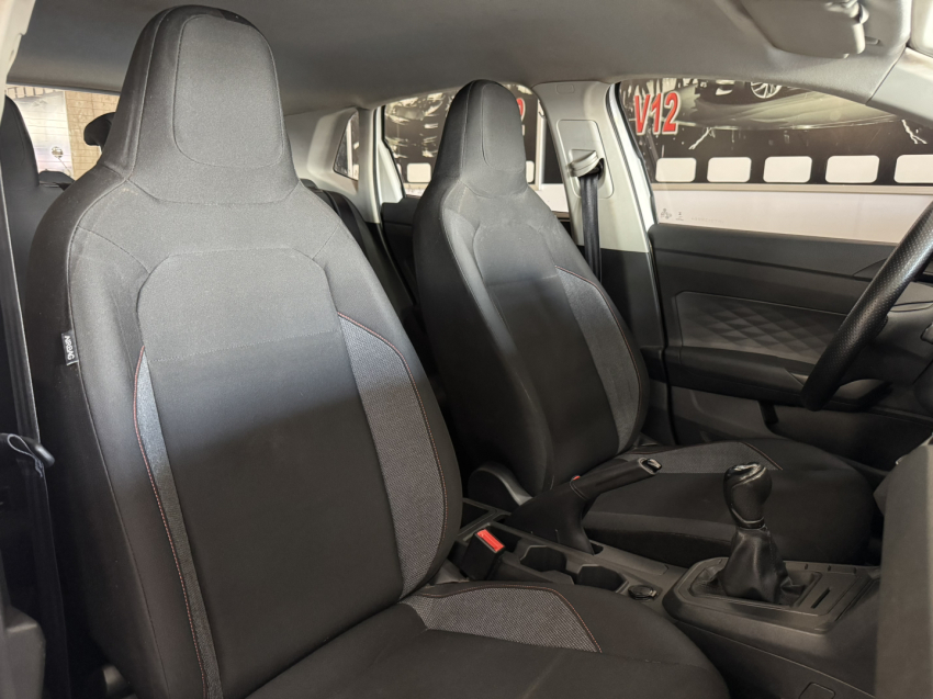 volkswagen polo track.12