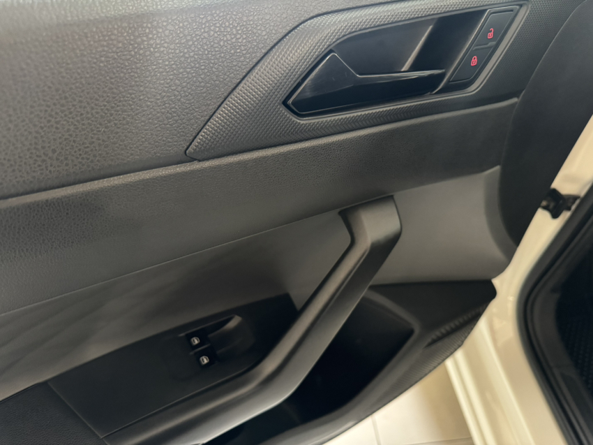 volkswagen polo track.10