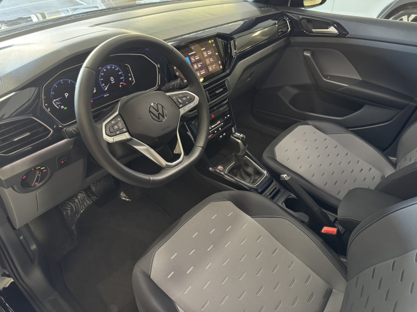 volkswagen t-cross 1.0 200 tsi total flex comfortline automatico.9