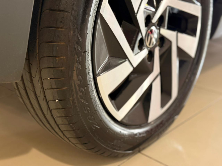 volkswagen t-cross 1.0 200 tsi total flex comfortline automatico 4p 202512