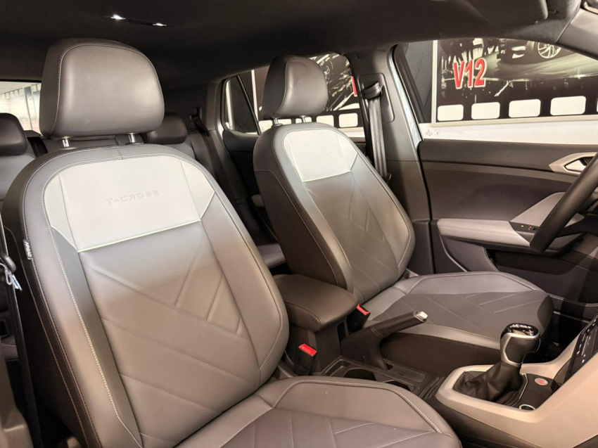 volkswagen t-cross 1.0 200 tsi total flex comfortline automatico 4p 202511