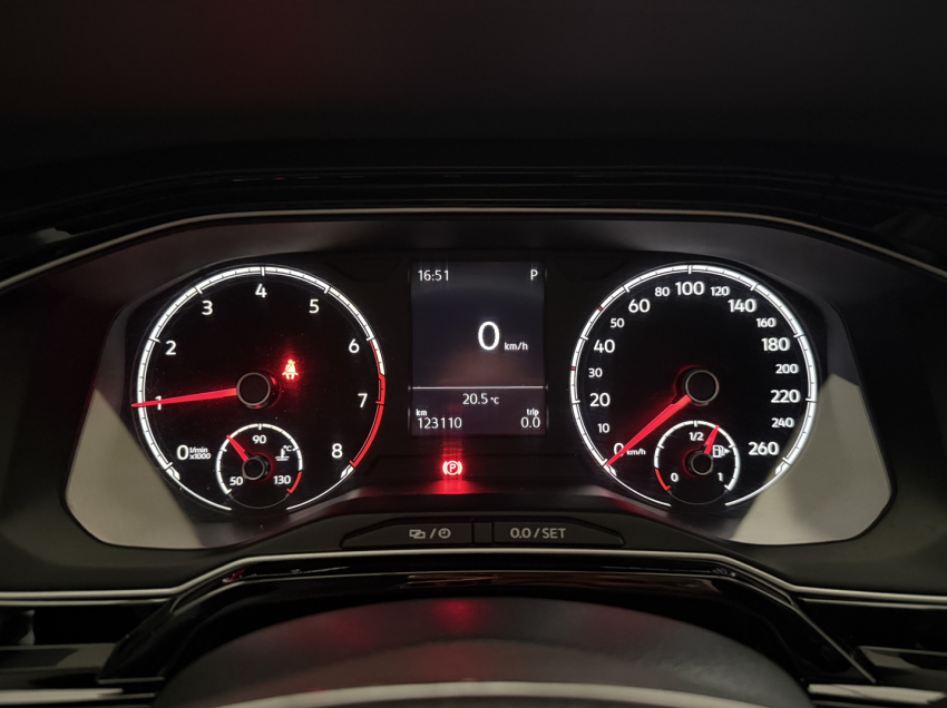 volkswagen polo comfortline + tech 26