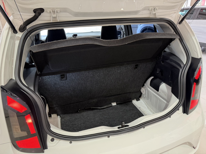 volkswagen up move tsi7