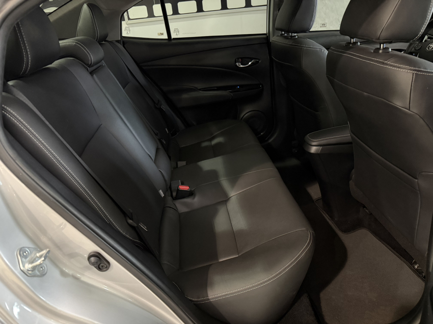 toyota yaris 1.5 16v flex sedan xls connect multidrive 4p automatico 202010