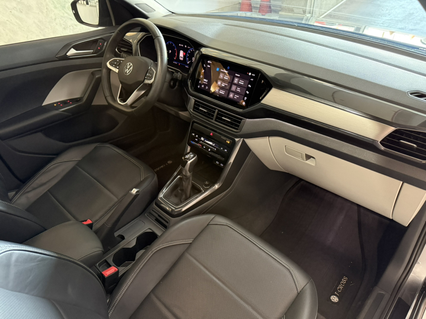 volkswagen t-cross highline top + teto solar4