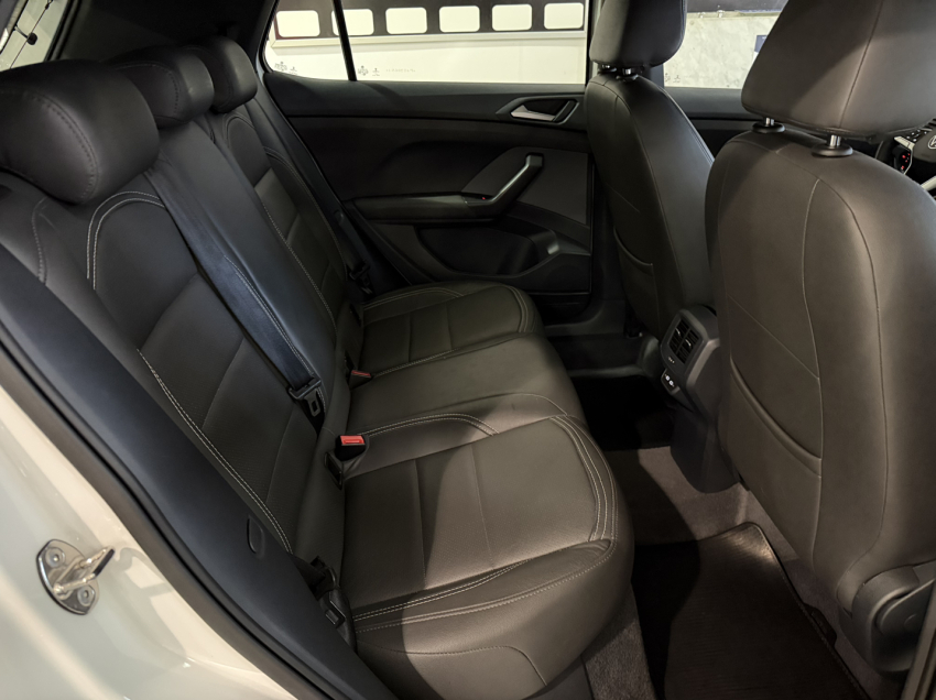 volkswagen t-cross 1.0 200 tsi total flex comfortline automatico13