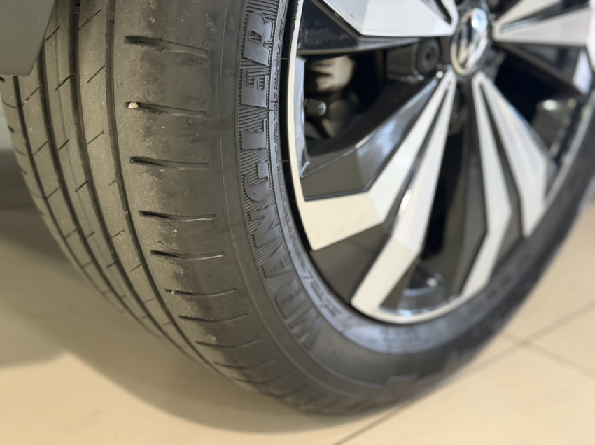 volkswagen t-cross 1.0 200 tsi total flex comfortline automatico15