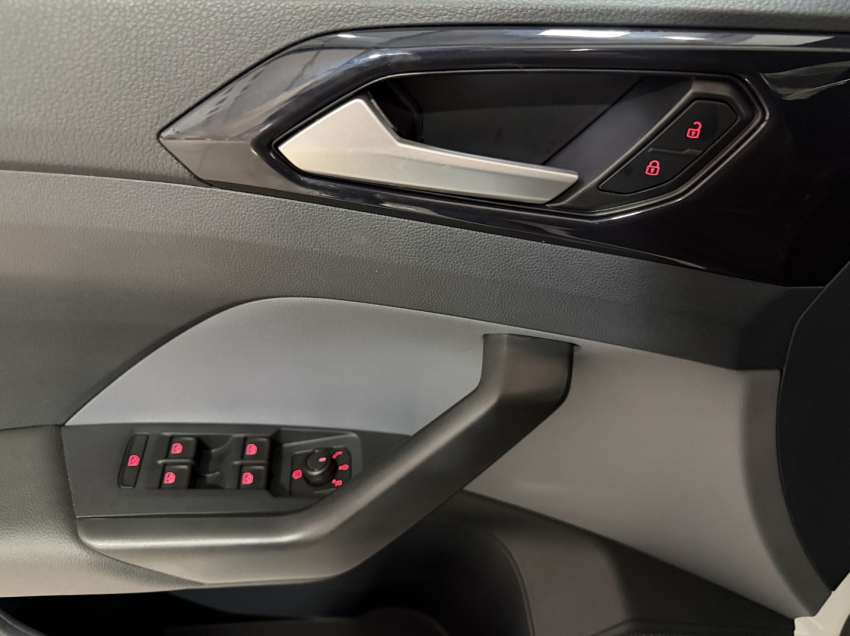 volkswagen t-cross 1.0 200 tsi total flex comfortline automatico10