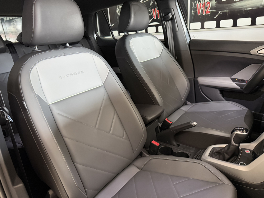 volkswagen t-cross 1.0 200 tsi total flex comfortline automatico 4p 202511