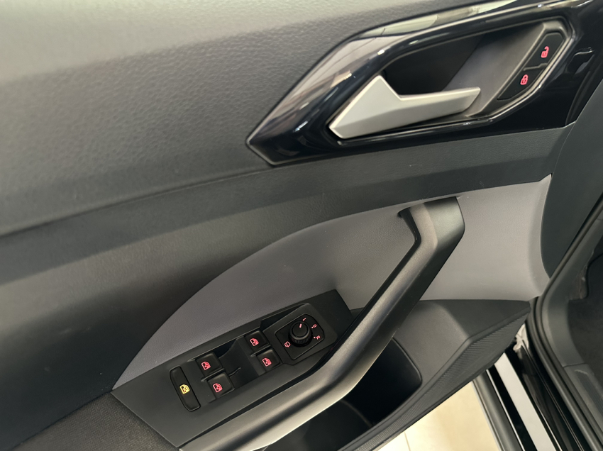 volkswagen t-cross 1.0 200 tsi total flex comfortline automatico 4p 20238