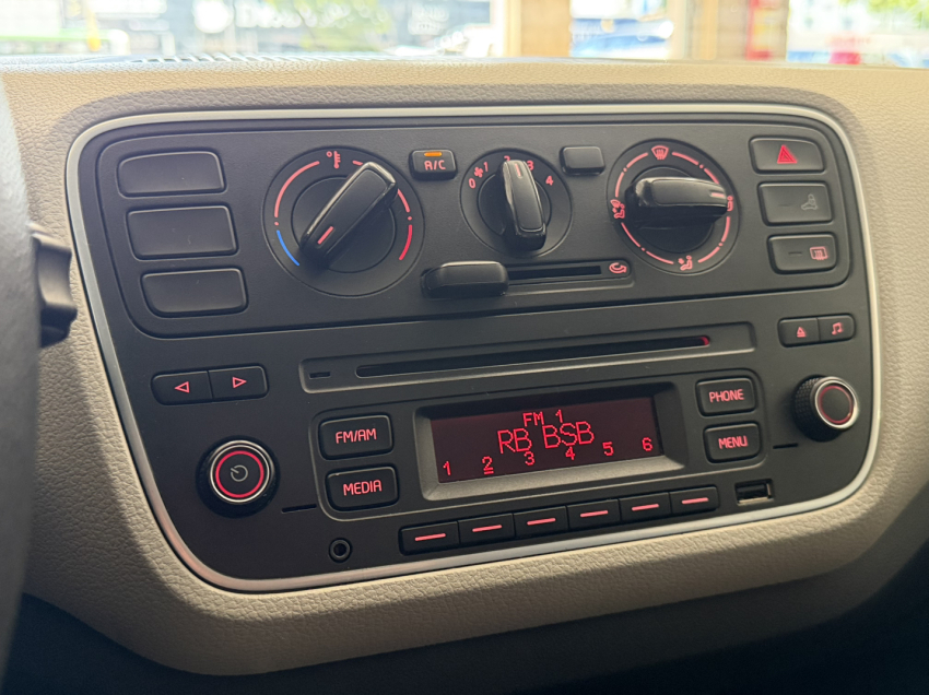 volkswagen up move tsi8