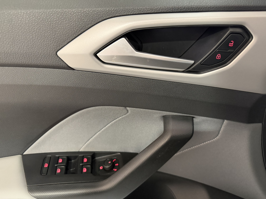 volkswagen t-cross 1.0 200 tsi total flex comfortline automatico 4p 20259