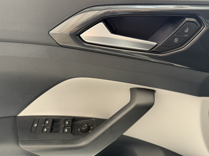 volkswagen t-cross highline11