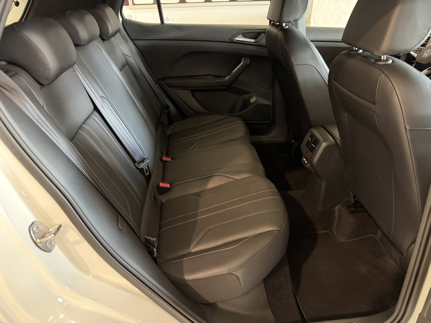 volkswagen t-cross 1.4 250 tsi total flex highline automatico 1.0 4p 202512