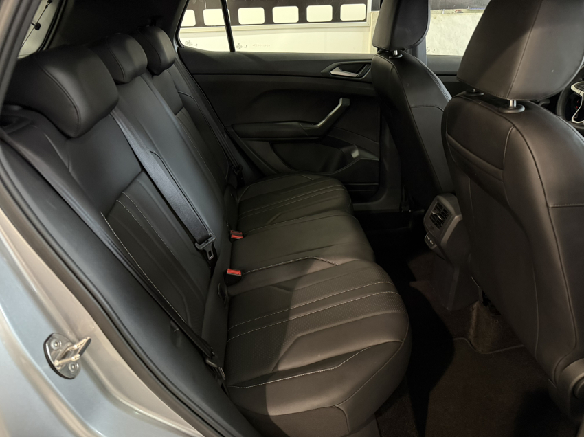 volkswagen t-cross 1.4 250 tsi total flex highline automatico 1.0 4p 202512