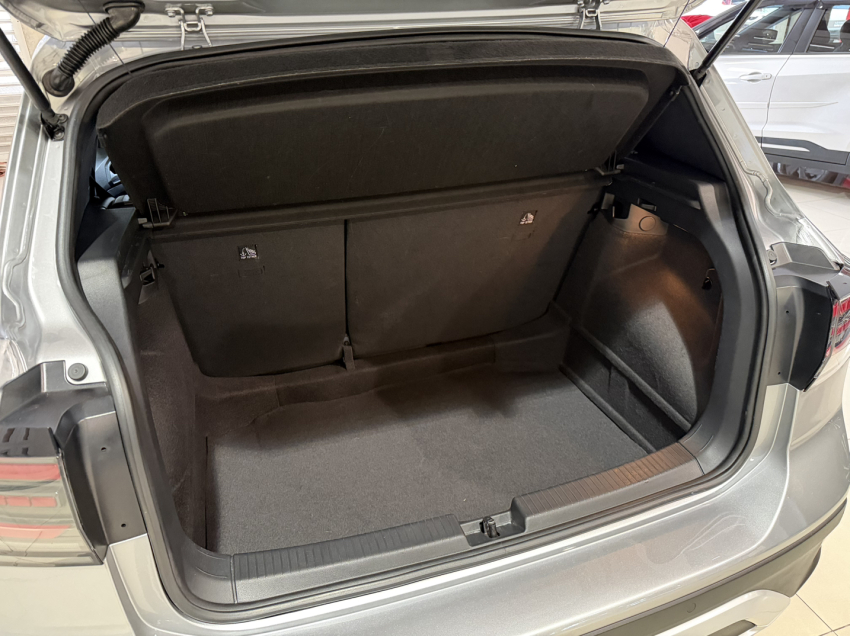 volkswagen t-cross 1.4 250 tsi total flex highline automatico 1.0 4p 202511