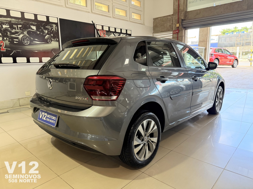 volkswagen polo comfortline + tech 22