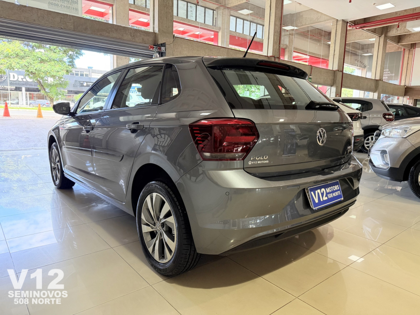 volkswagen polo comfortline + tech 23