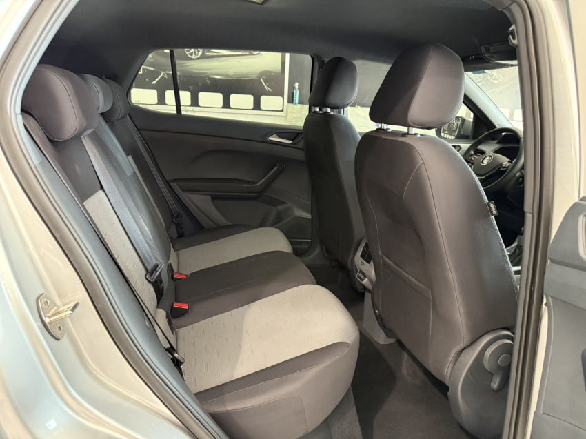 volkswagen t-cross 1.0 200 tsi total flex comfortline automatico 4p 202013