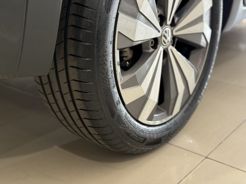 volkswagen t-cross 1.0 200 tsi total flex comfortline automatico 4p 20207