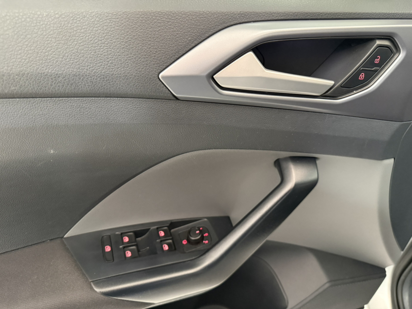 volkswagen t-cross 1.0 200 tsi total flex comfortline automatico 4p 202014