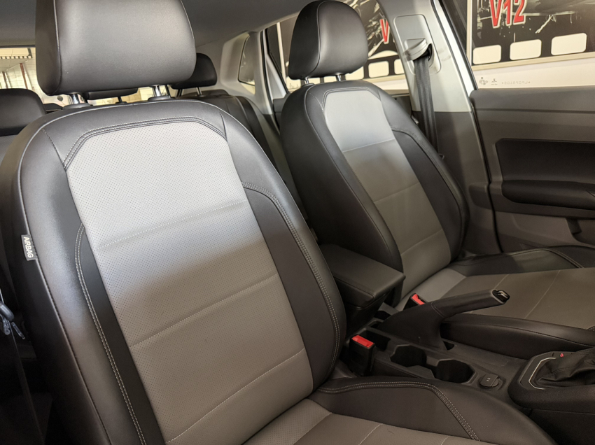 volkswagen polo comfortline + tech 211