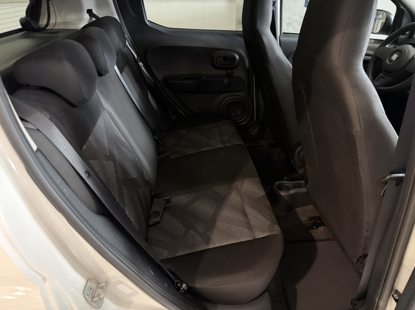 fiat mobi 1.0 evo flex like. manual 4p 202411