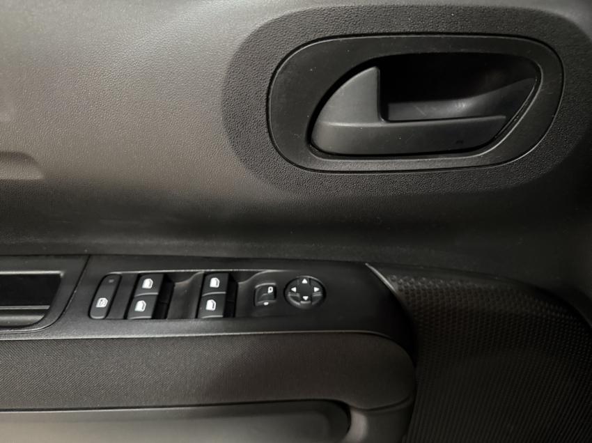 citroen c4 cactus 1.6 vti 120 flex feel business eat6 4p automatico 202012