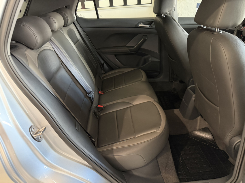 volkswagen t-cross 1.0 200 tsi total flex sense automatico 4p 202313