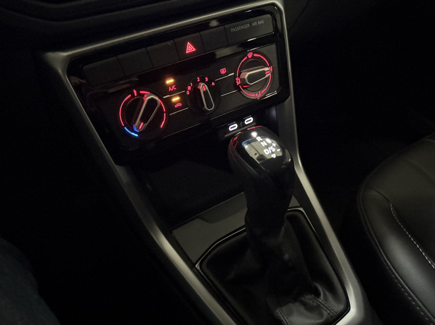 volkswagen t-cross 200 tsi14